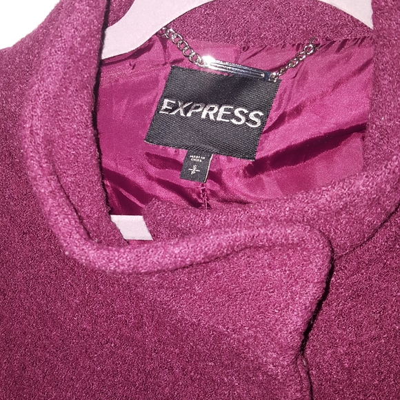 Coat - Picture 1 of 2